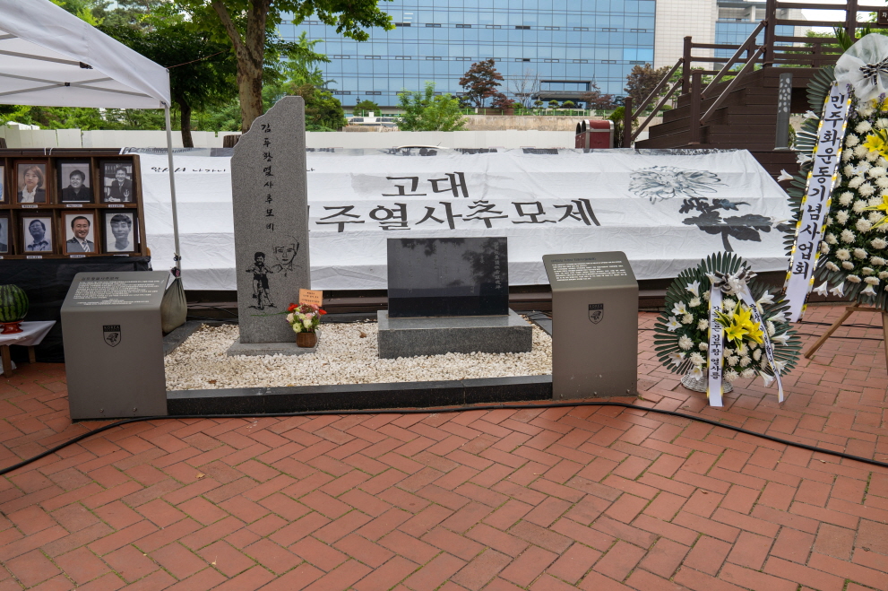 bf8385ee6e27299.jpg